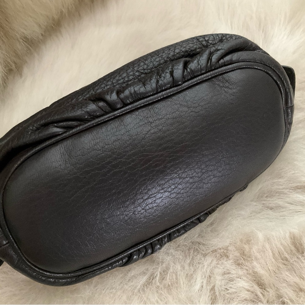 Gucci Leather Cosmetics Pouch Vintage - Picture 9 of 13